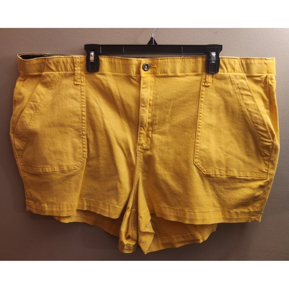 Torrid Comfort Flex High Rise 3.5" Twill Chino Mustard Yellow Shorts Size 4X 26